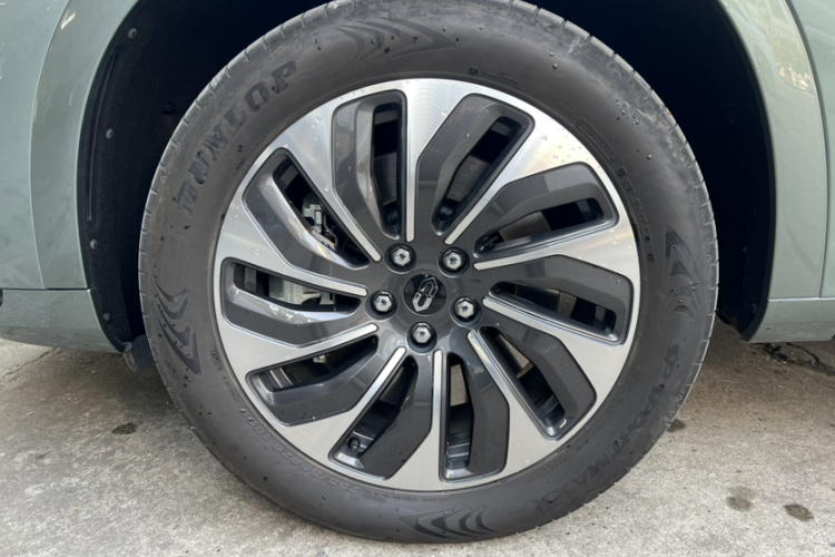 鸿蒙智行 问界M7 2022款 1.5T 四驱豪华版局部细节9002