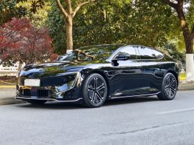 阿维塔12 2023款 650 三激光四驱性能版