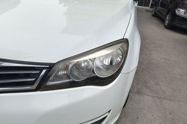 荣威350 2015款 1.5L 手动豪华天窗版车身外观6006