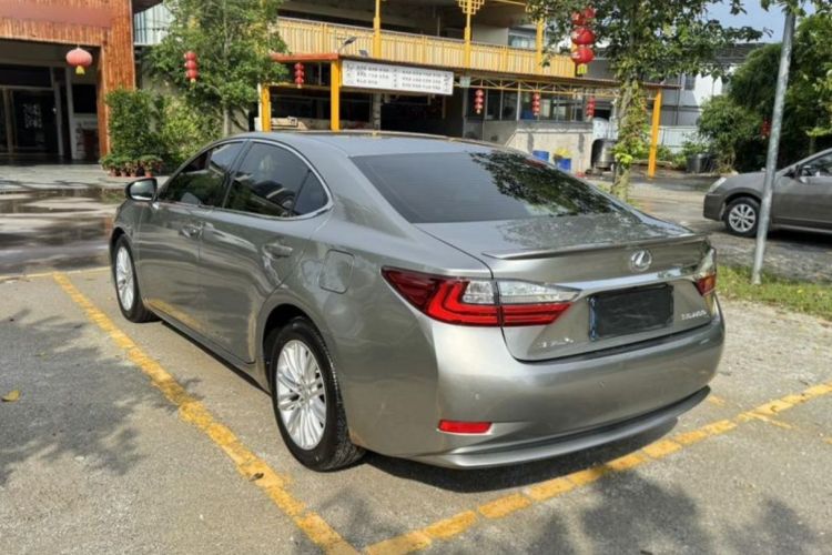 雷克萨斯ES 2015款 200 精英版车身外观6002