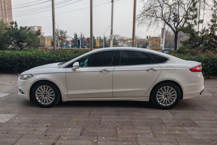 福特 蒙迪欧 2013款 2.0L GTDi200豪华型车身外观6005