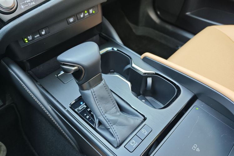 雷克萨斯ES 2023款 200 豪华版局部细节9009