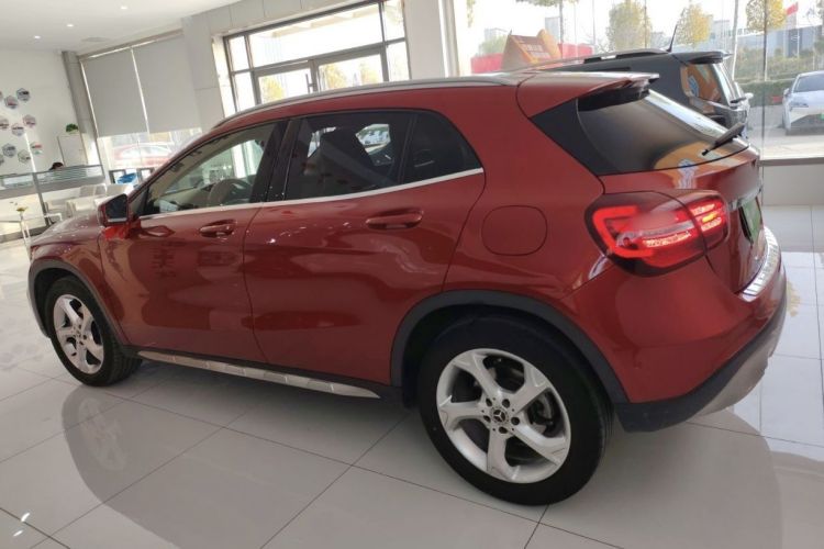 奔驰GLA 2019款 GLA 200 动感型车身外观6005