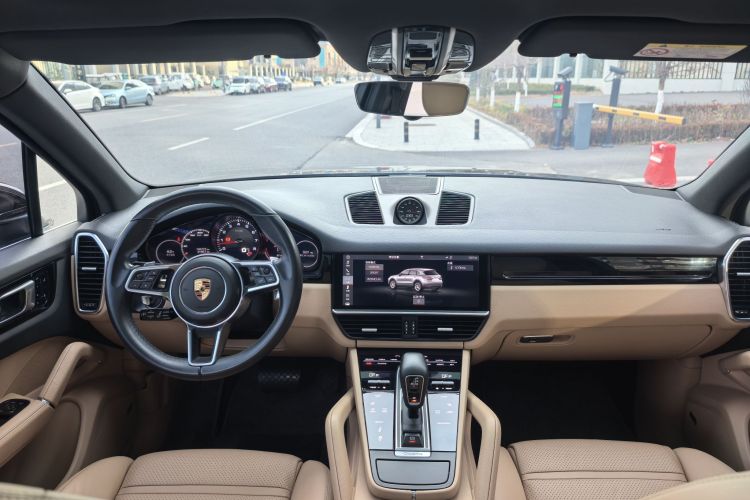保时捷 2018款 Cayenne 3.0T中控内饰7001