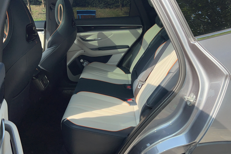 比亚迪 宋PLUS新能源 2023款 冠军版 DM-i 110KM 旗舰PLUS中控内饰7003