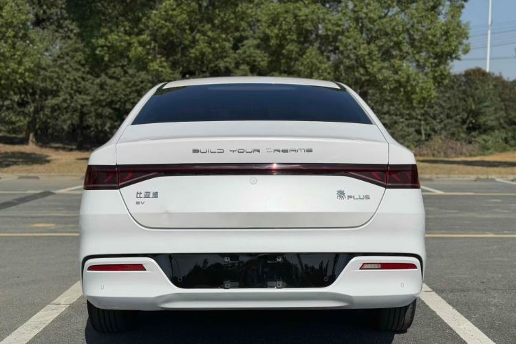 比亚迪 秦PLUS 2021款 EV 400KM 豪华型车身外观6006