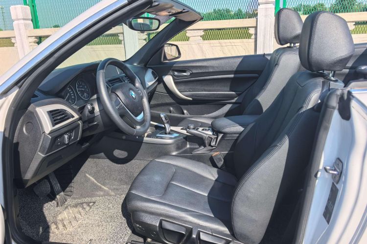 宝马2系(进口) 2015款 218i 敞篷轿跑车中控内饰7003