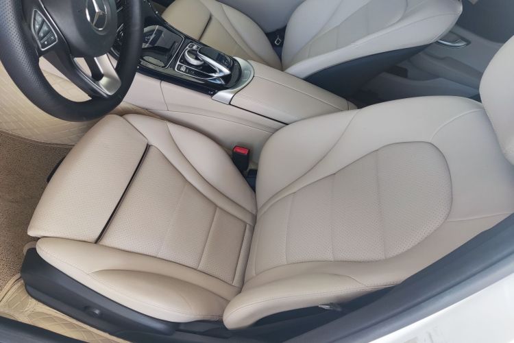 奔驰C级 2015款 C 180 L 运动型局部细节19