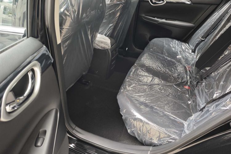 日产 轩逸 2024款 改款三 经典 1.6XE CVT舒适版中控内饰7003