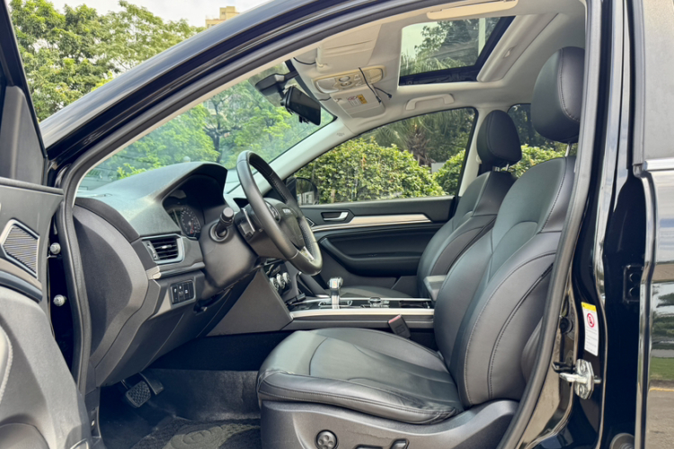 哈弗H6 2018款 蓝标 运动版 1.5T 自动两驱尊贵型中控内饰7004