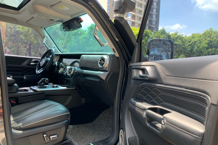 坦克300 2021款 越野版 2.0T 征服者中控内饰7007