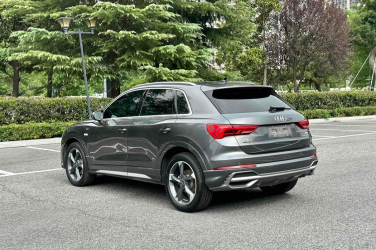 奥迪Q3 2023款 35 TFSI 时尚动感型（1.5T）车身外观6003