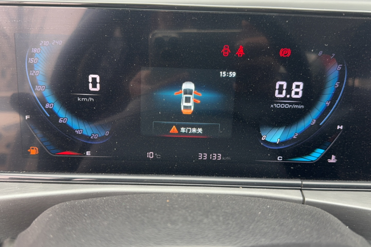 长安 逸动 2021款 PLUS 1.6L GDI 手动豪华型中控内饰15