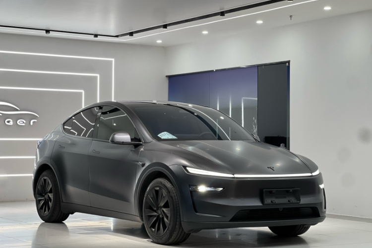 特斯拉 Model Y 2025款 后轮驱动版车身外观6003
