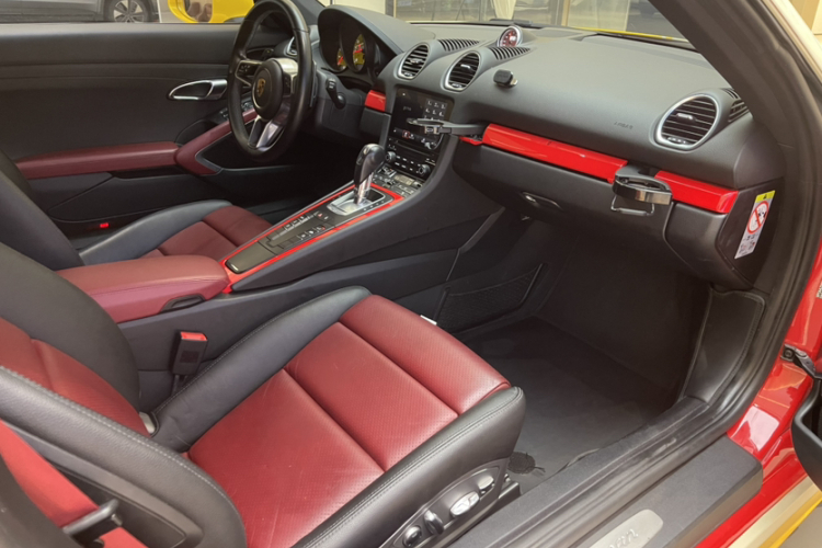 保时捷718 2018款 Cayman 2.0T中控内饰7003
