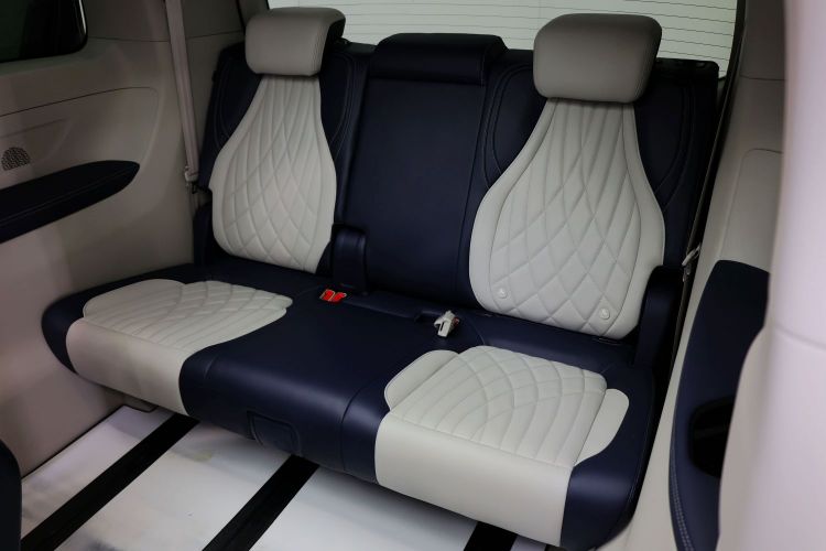 上汽大通MAXUS 大通G90 2022款 2.0T 星际七座版中控内饰7010