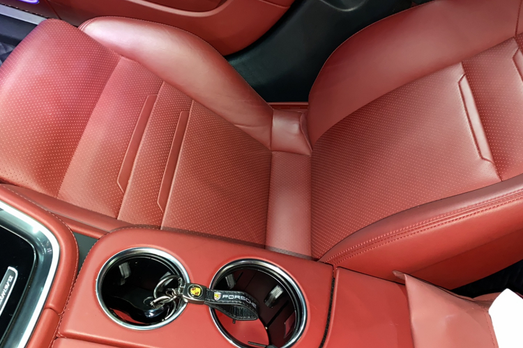 保时捷 2022款 Panamera 4 行政加长版 2.9T局部细节9006