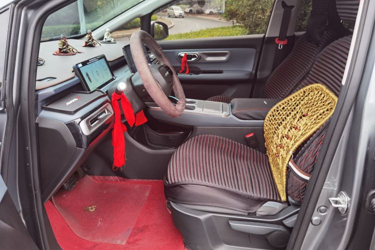 埃安 AION Y 2023款 Plus 610 乐享版中控内饰7001