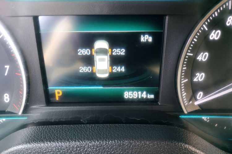 别克 英朗 2018款 18T 自动精英型中控内饰15