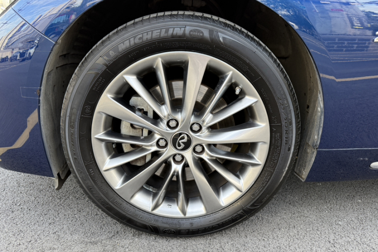 英菲尼迪Q50L 2018款 2.0T 逸享版 国VI车身外观6002