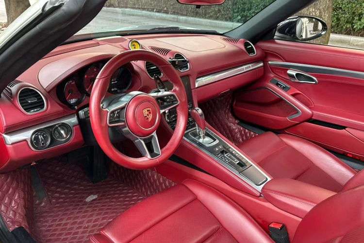 保时捷718 2018款 Boxster 2.0T中控内饰7001