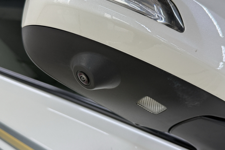 丰田 普拉多 2019款 3.5L 自动TX-L尊享版车身外观6009