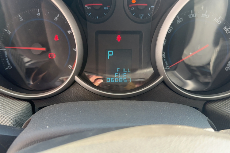 雪佛兰 科鲁兹 2013款 1.8L SE AT中控内饰15