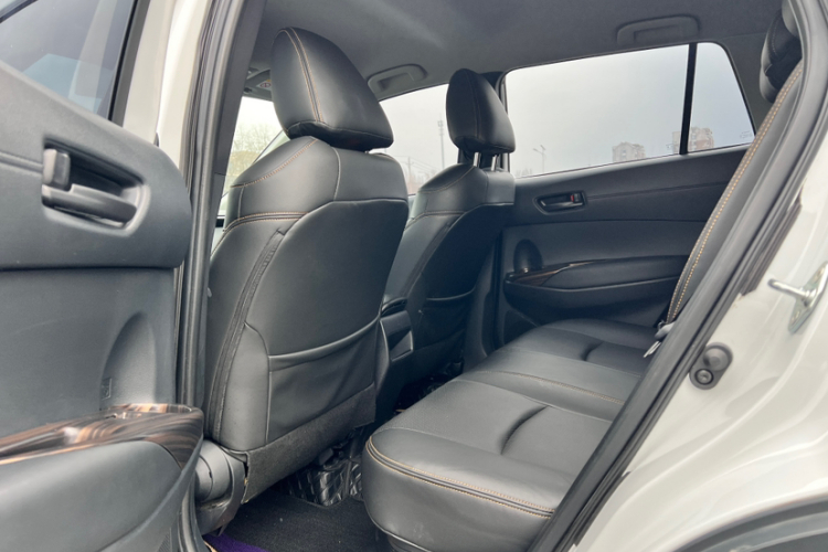 丰田 卡罗拉锐放 2023款 双擎 2.0L 先锋版中控内饰7003