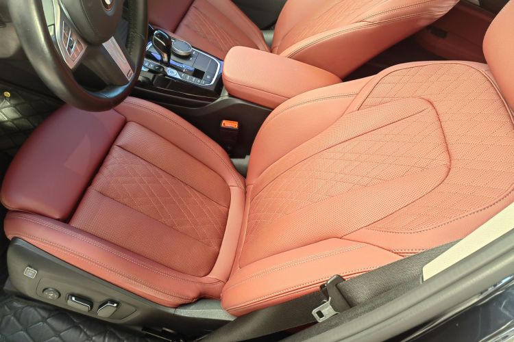 宝马X3 2023款 改款 xDrive30i 领先型 M曜夜套装中控内饰7002