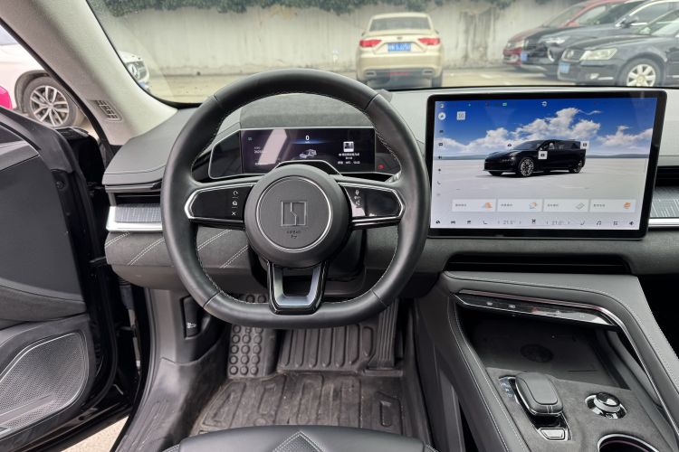 极氪001 2023款 WE版 86kWh中控内饰7003