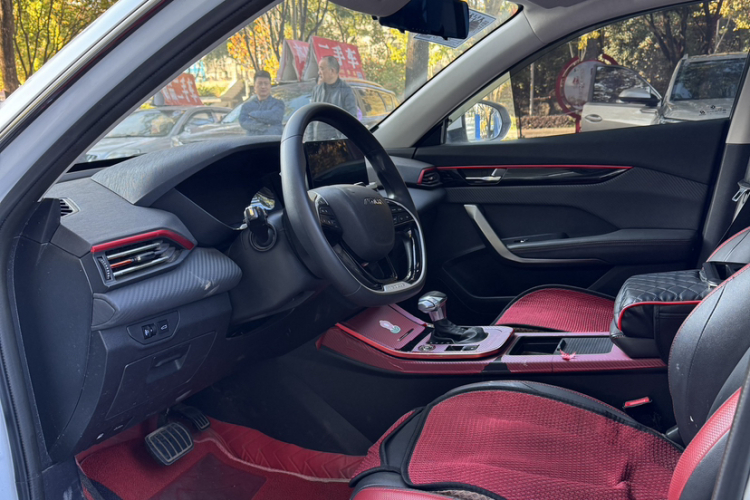 东风风神 奕炫 2021款 230T 自动追影版中控内饰7002