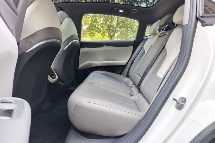 深蓝汽车 深蓝L07 2024款 230Max乾崑智驾ADS SE增程版中控内饰7004