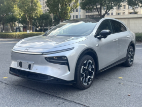 小鹏G7 2025款 702 超长续航 Max