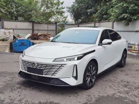 长安 逸动 2024款 1.5T GDI自动 旗舰型