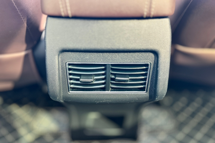 比速汽车 比速T5 2017款 1.5T 自动尊贵型中控内饰7009