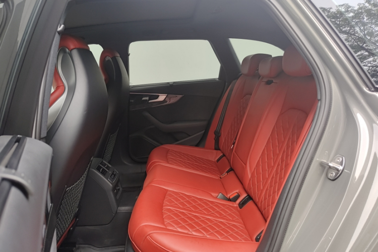 奥迪S4 2023款 S4 Avant 3.0TFSI中控内饰7003