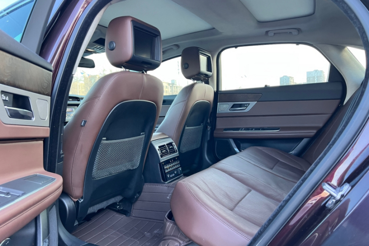 捷豹XFL 2017款 XFL 2.0T 240PS 尊享版中控内饰7003