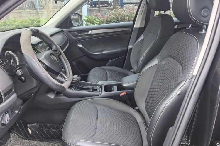 斯柯达 柯迪亚克 2019款 TSI330 5座两驱舒适版 国V中控内饰7001