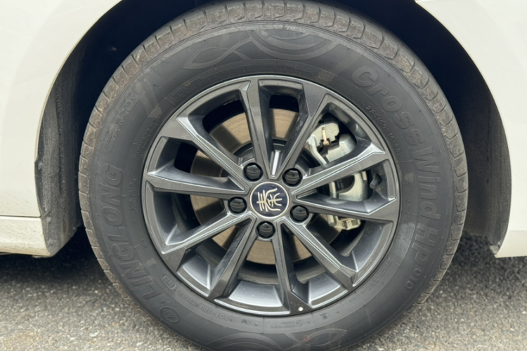 比亚迪 秦PLUS 2023款 EV 510KM 出行版车身外观6013