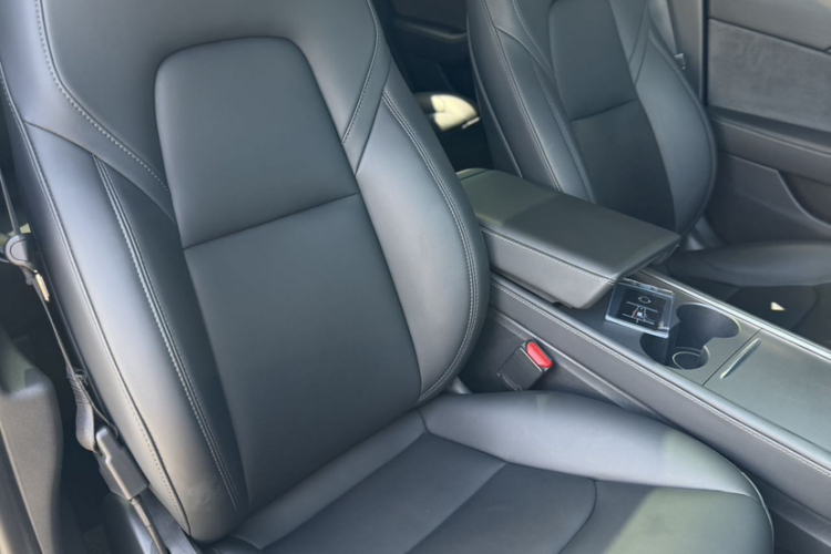 特斯拉 Model 3 2021款 标准续航后驱升级版中控内饰7003