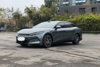 比亚迪 汉L 2025款 DM-p 四驱激光雷达旗舰型