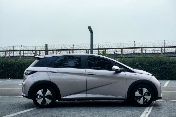 比亚迪 海豚 2023款 420km 时尚版车身外观6005