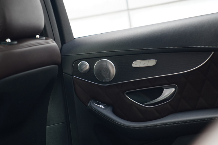 奔驰C级 2016款 C 200 L 运动型中控内饰7008