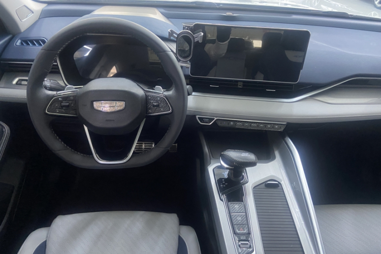 吉利汽车 星瑞 2021款 改款 2.0TD 尊贵型中控内饰7002