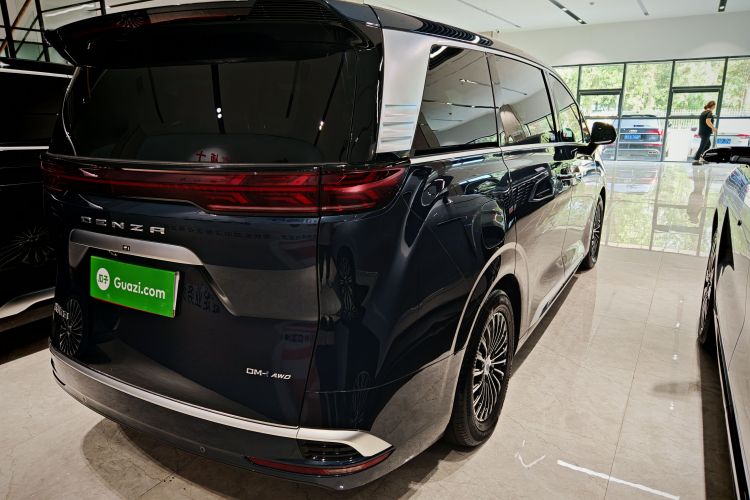 腾势D9 2024款 DM-i 980 四驱尊荣型车身外观6004