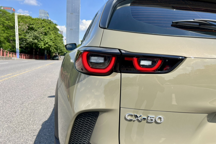 马自达CX-50行也 2023款 2.5L 尊行版车身外观6010
