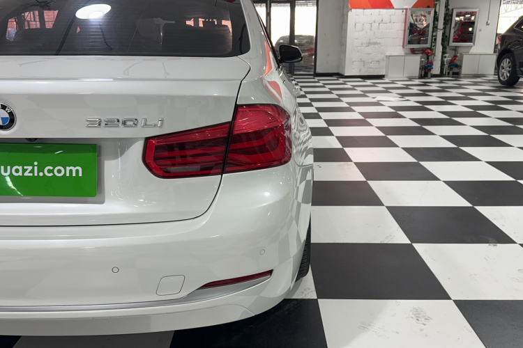 宝马3系 2016款 320Li 时尚型车身外观6007