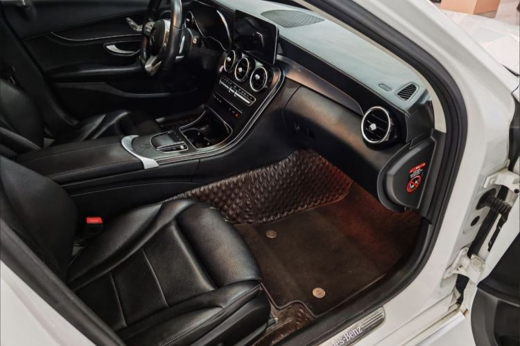 奔驰C级 2020款 改款 C 200 L 时尚型运动版中控内饰7007