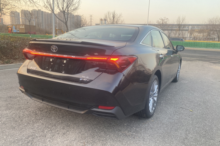 丰田 亚洲龙 2024款 双擎 2.5L XLE尊贵版车身外观6006