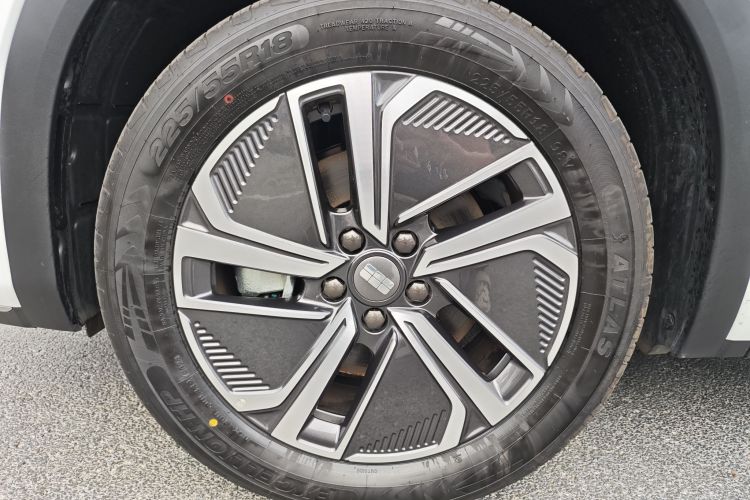 吉利银河 银河星舰7 EM-i 2025款 120km 探索+版车身外观6008